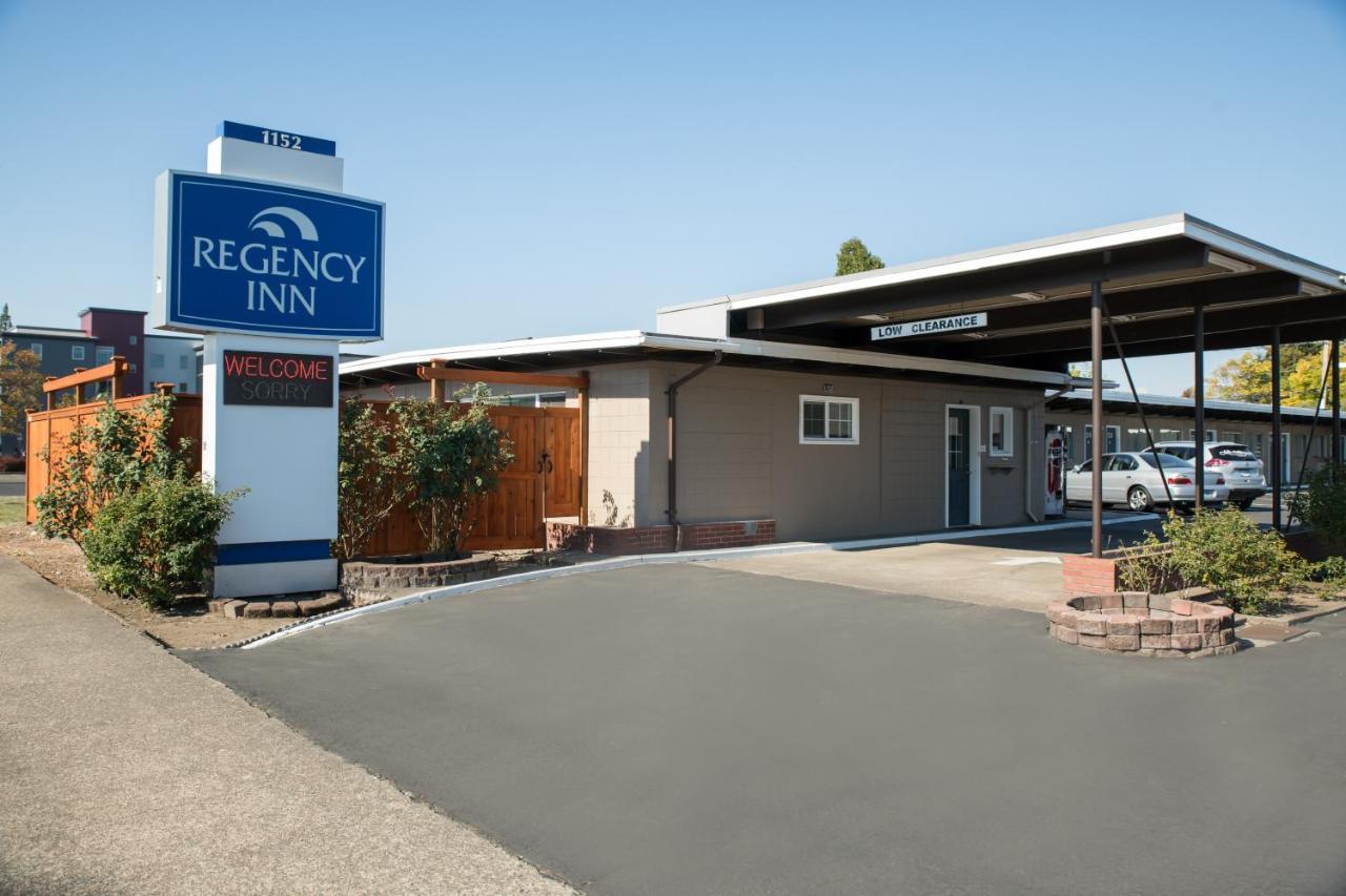 Regency Inn Springfield Eksteriør billede